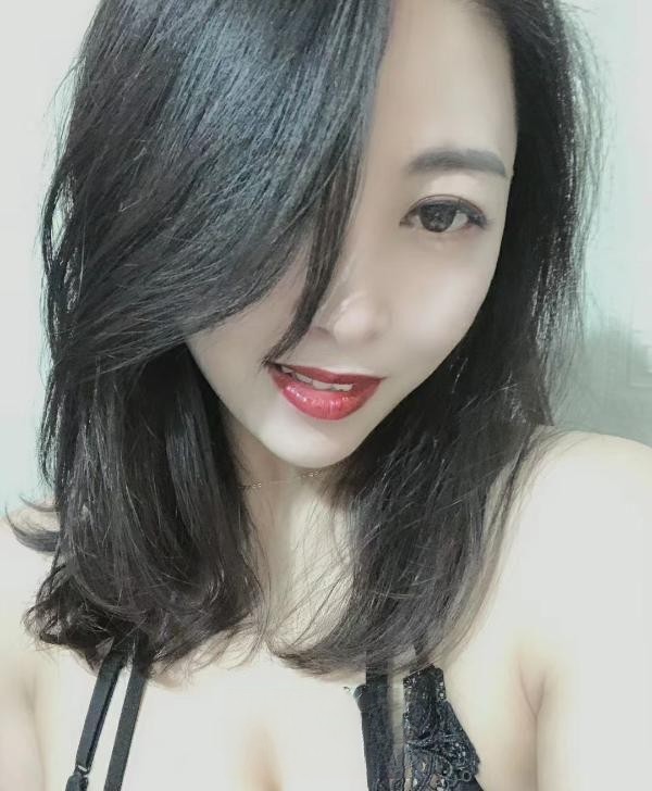 让人很有欲望的少妇