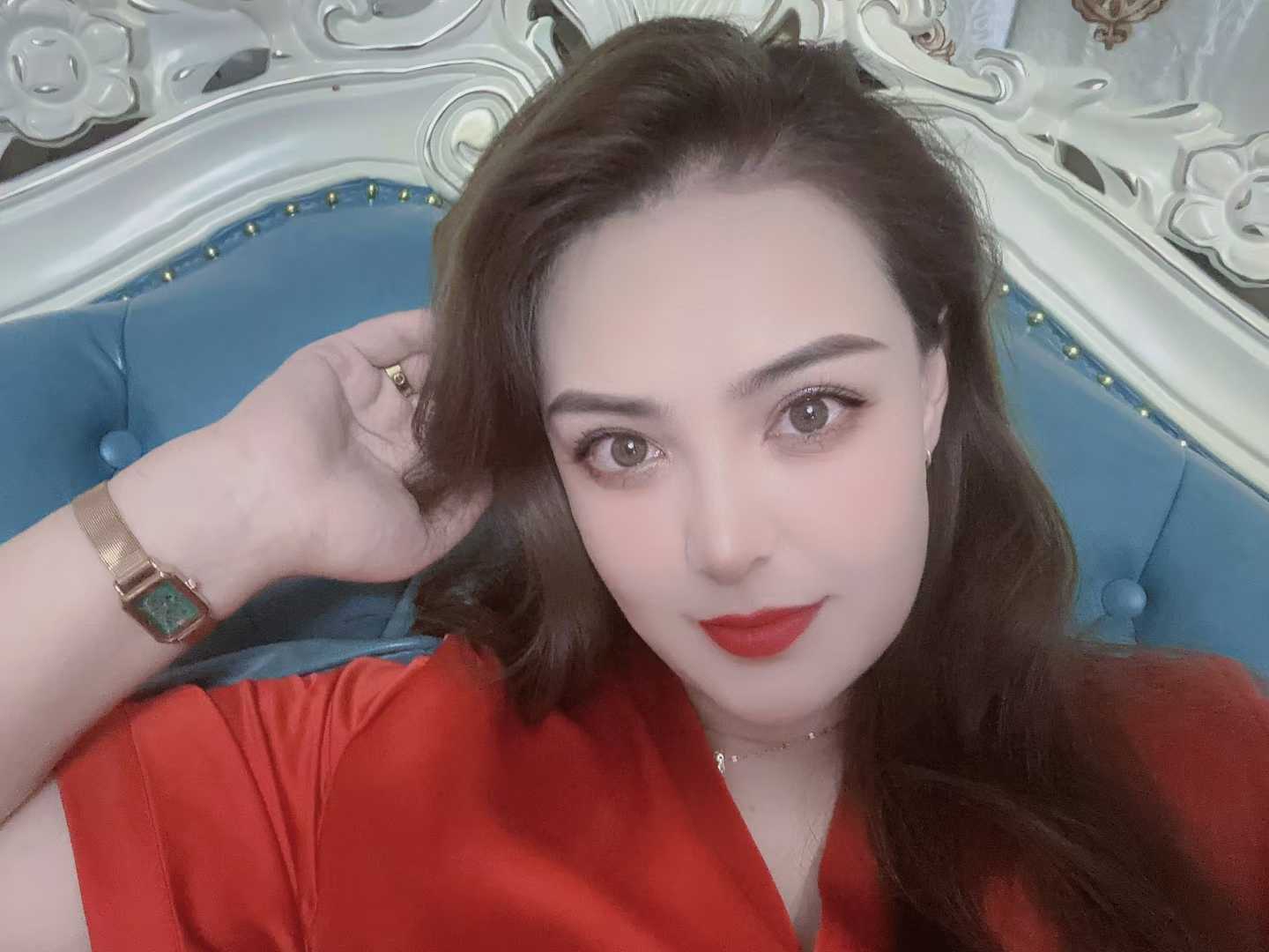 再盘半套美女如烟