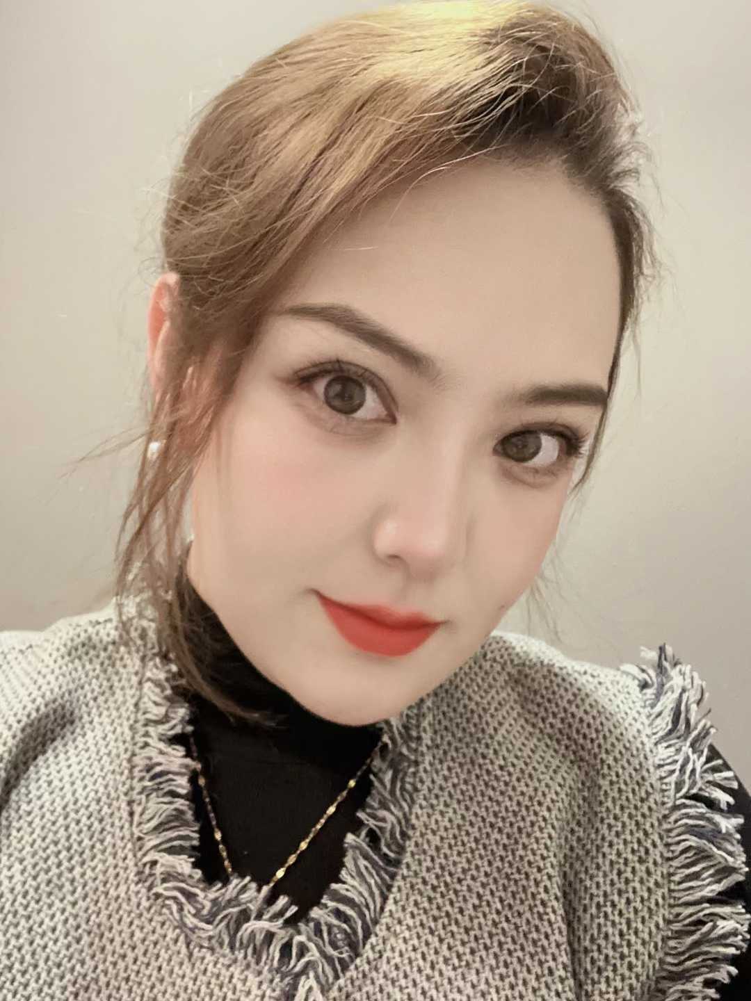 再盘半套美女如烟