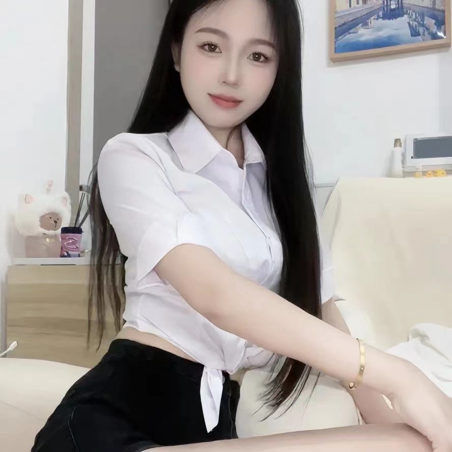 身材火爆服务一流的美女