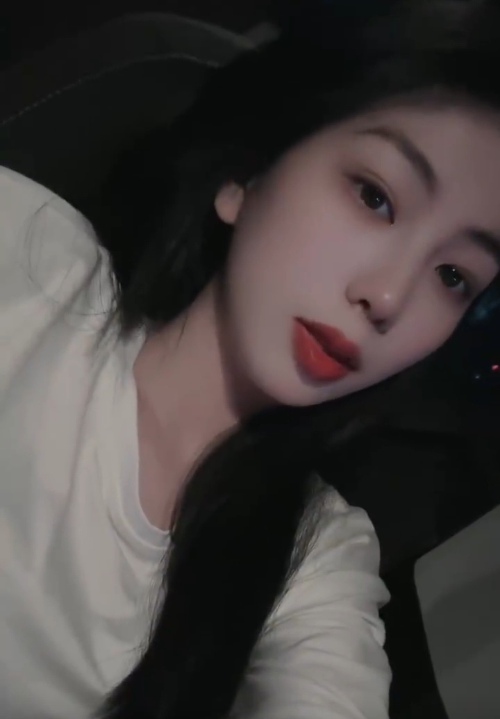 浦东区长腿小美女