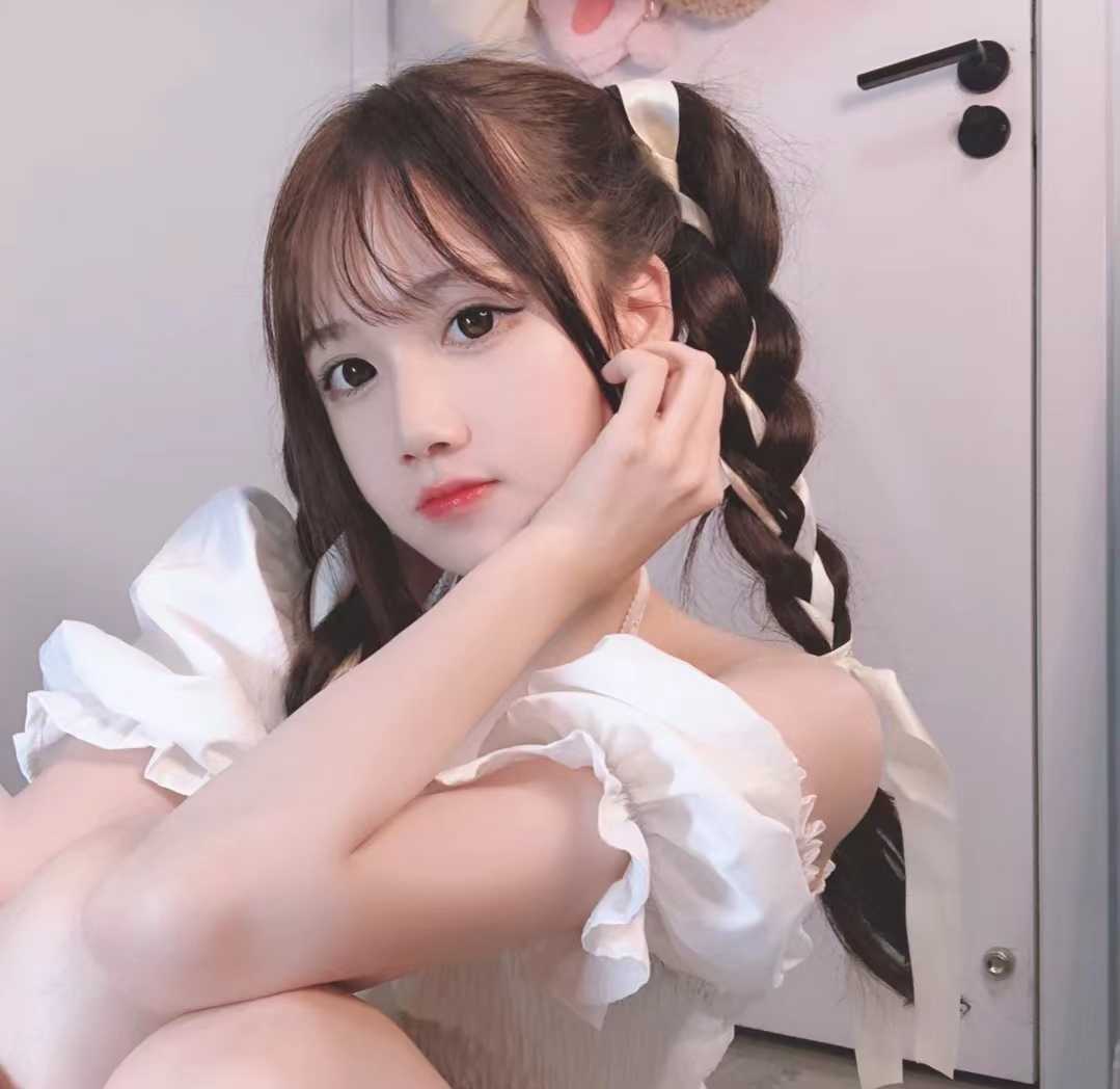 颜值身材很在线的妹子