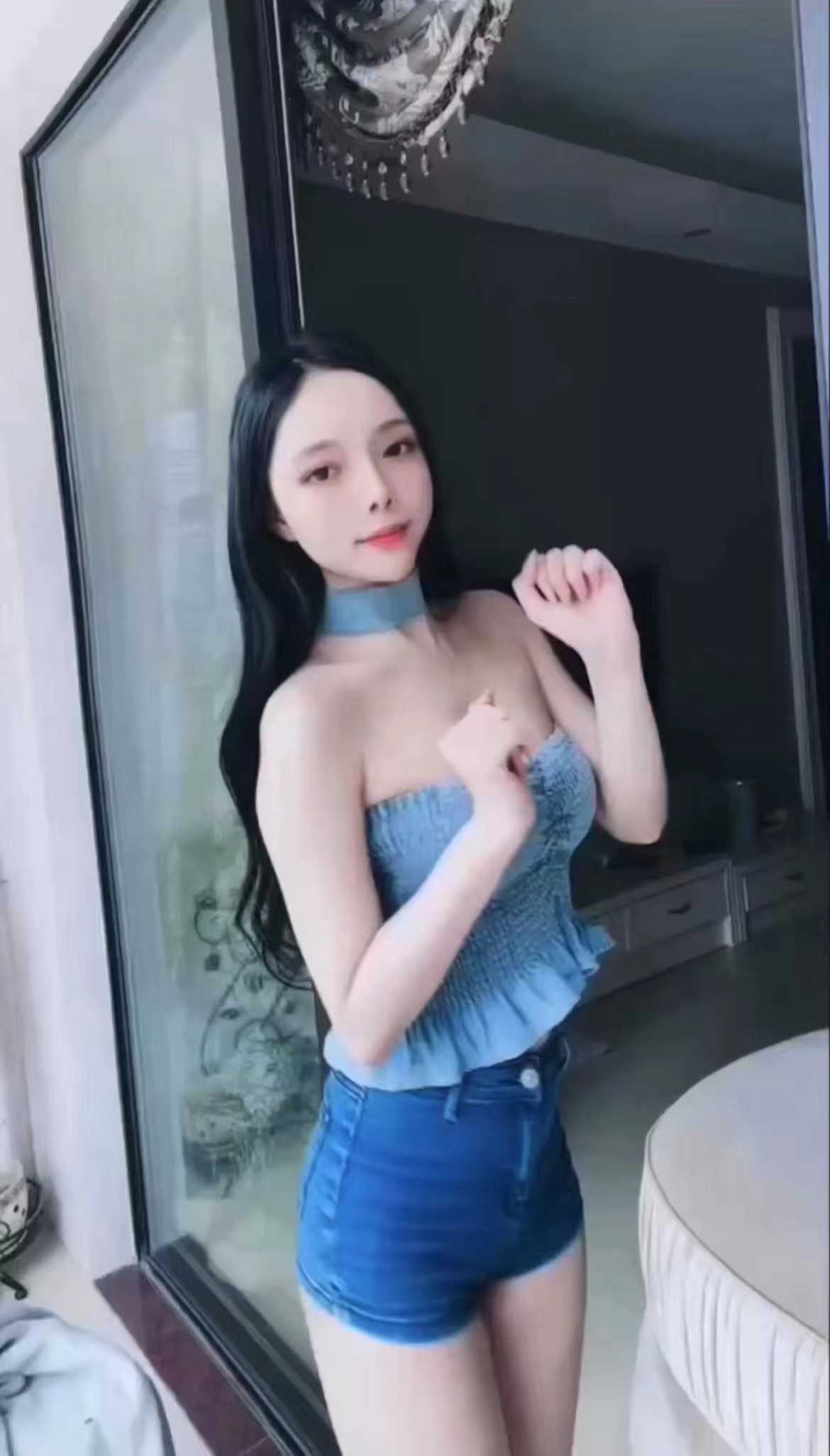 徐汇颜值颇高的一个妹子