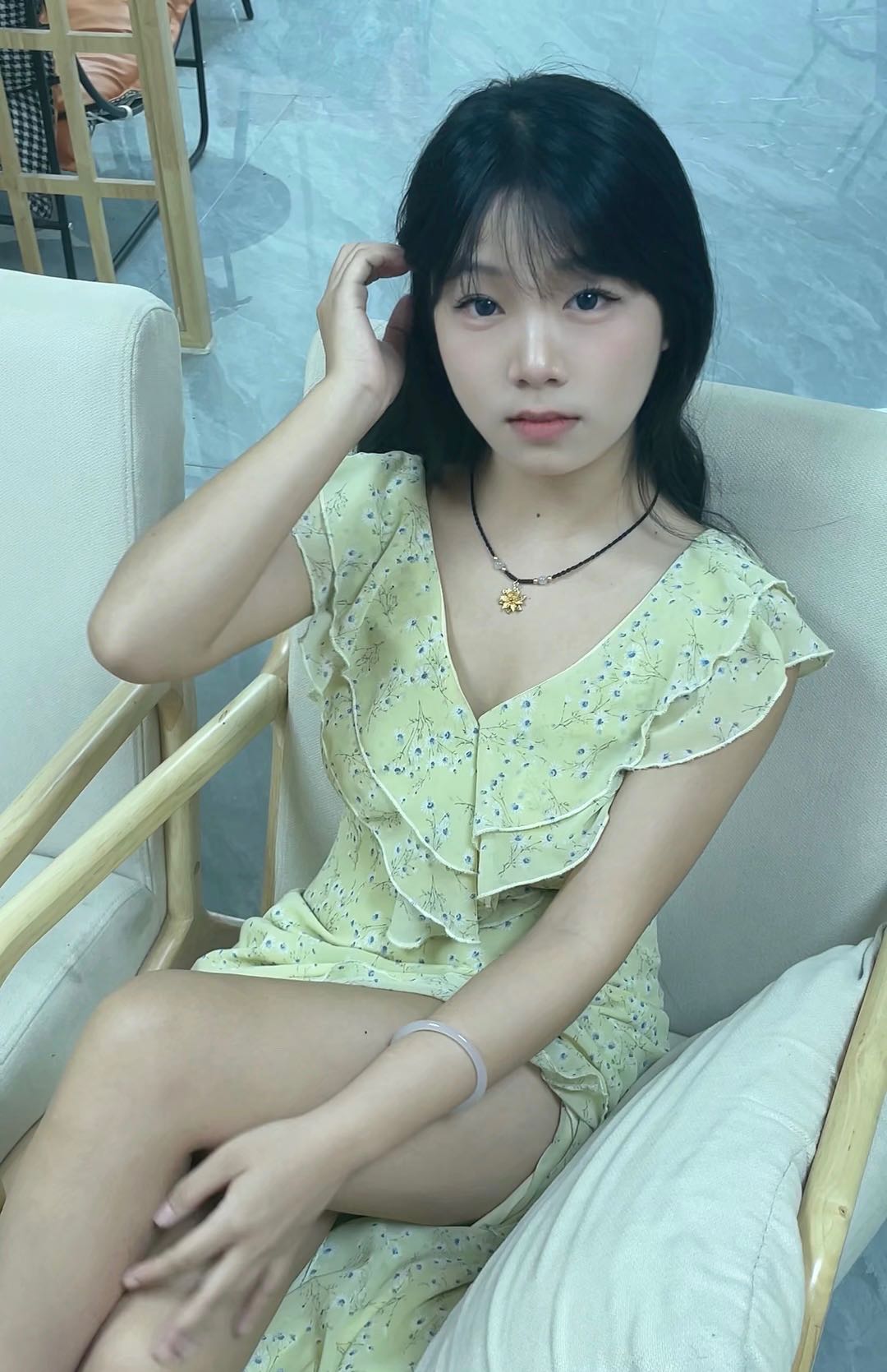 深圳光明刚下水嫩妹