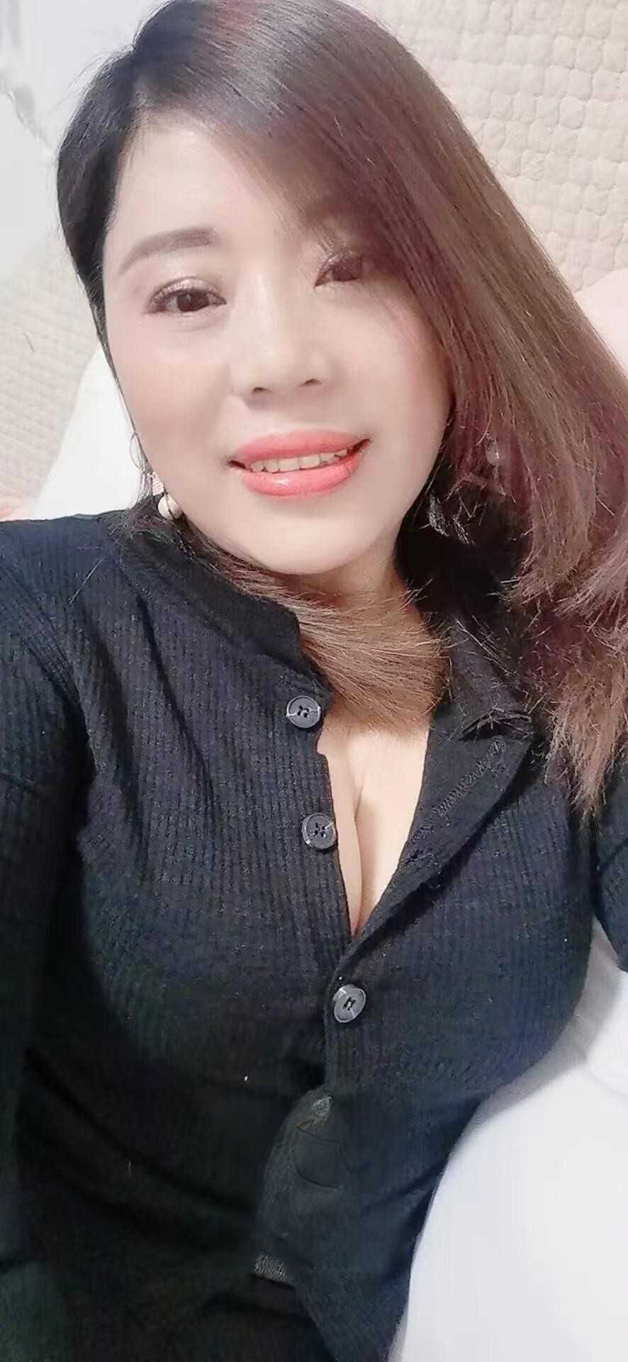 适合卸火的少妇