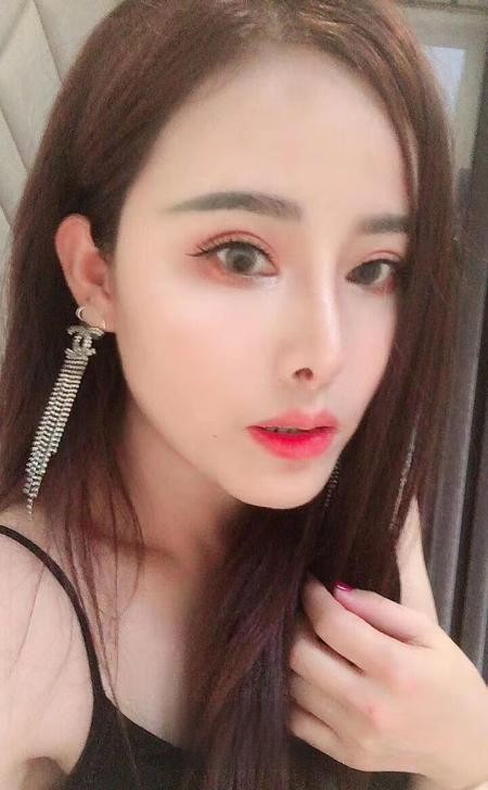 服务真的超级棒的妹子