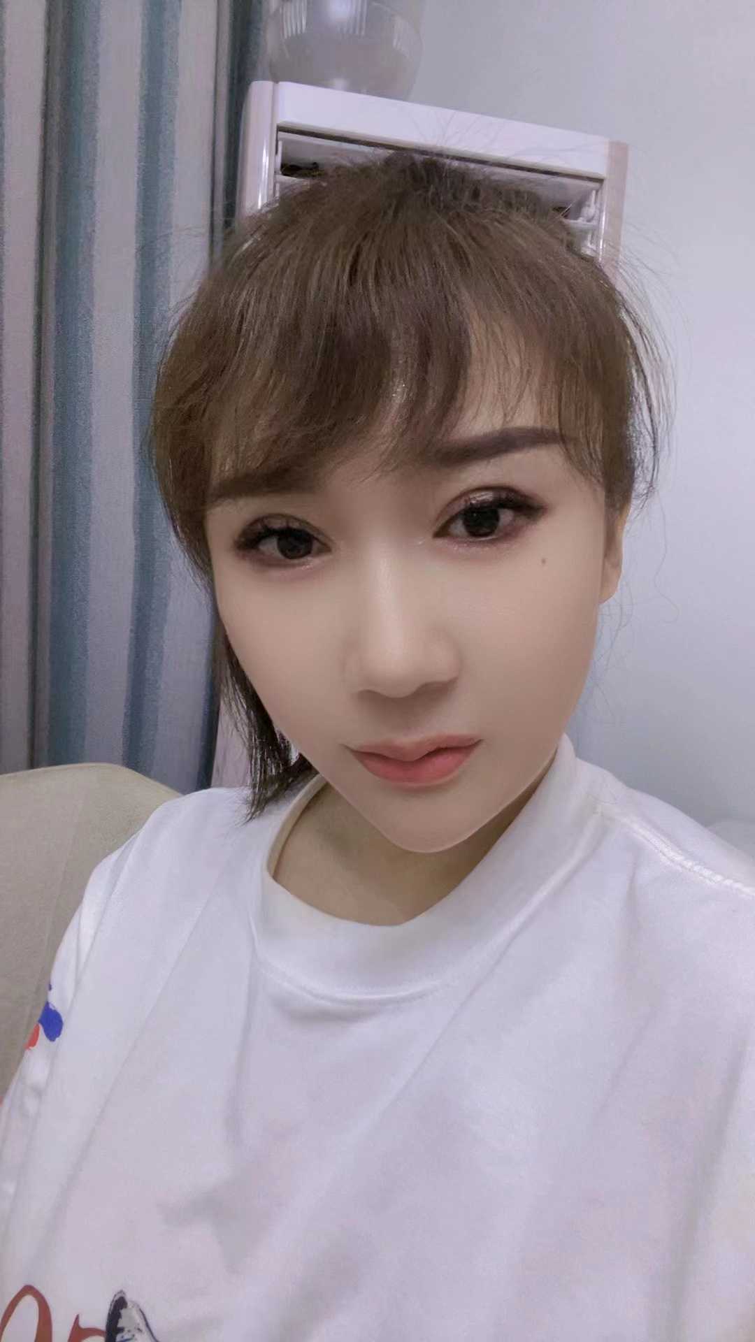 西湖区文艺小姐姐