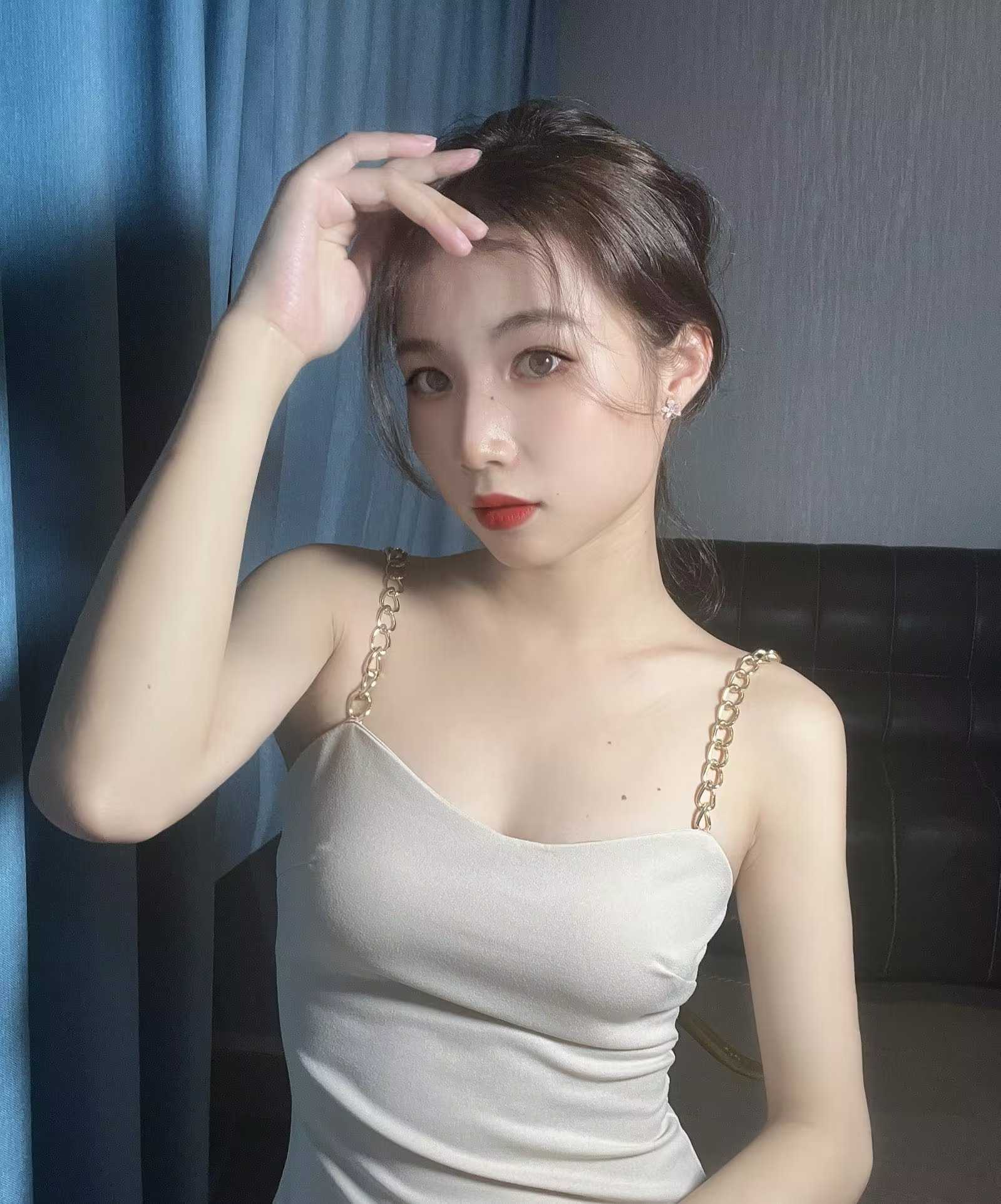 南山区高颜值小姐姐