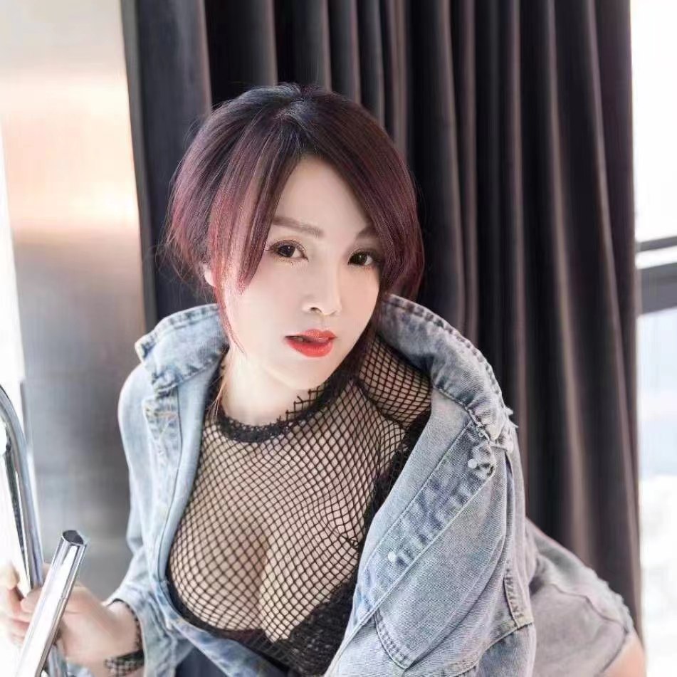 小姐姐肉感很好摸