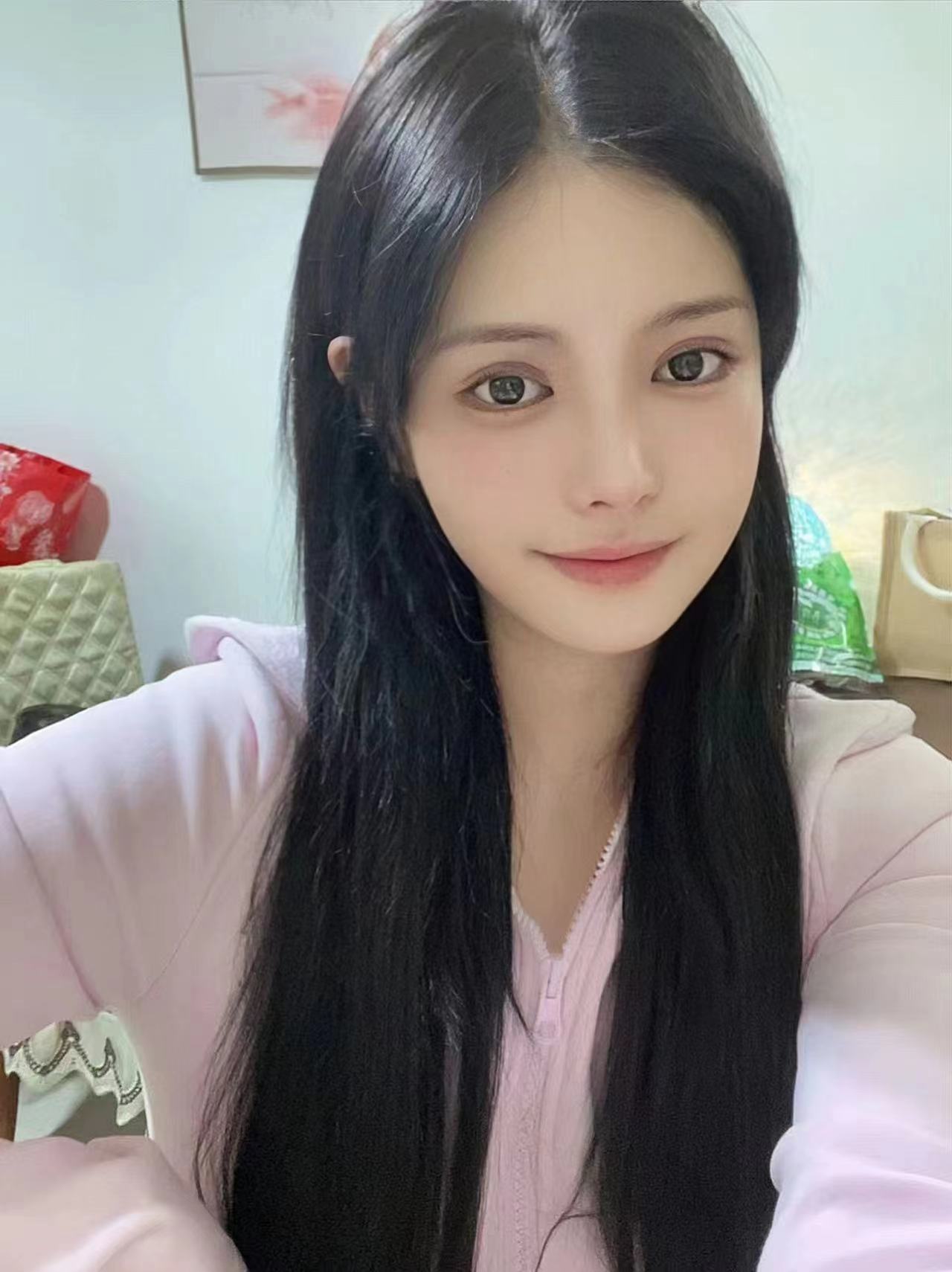 中端小妹，服务颜值一流