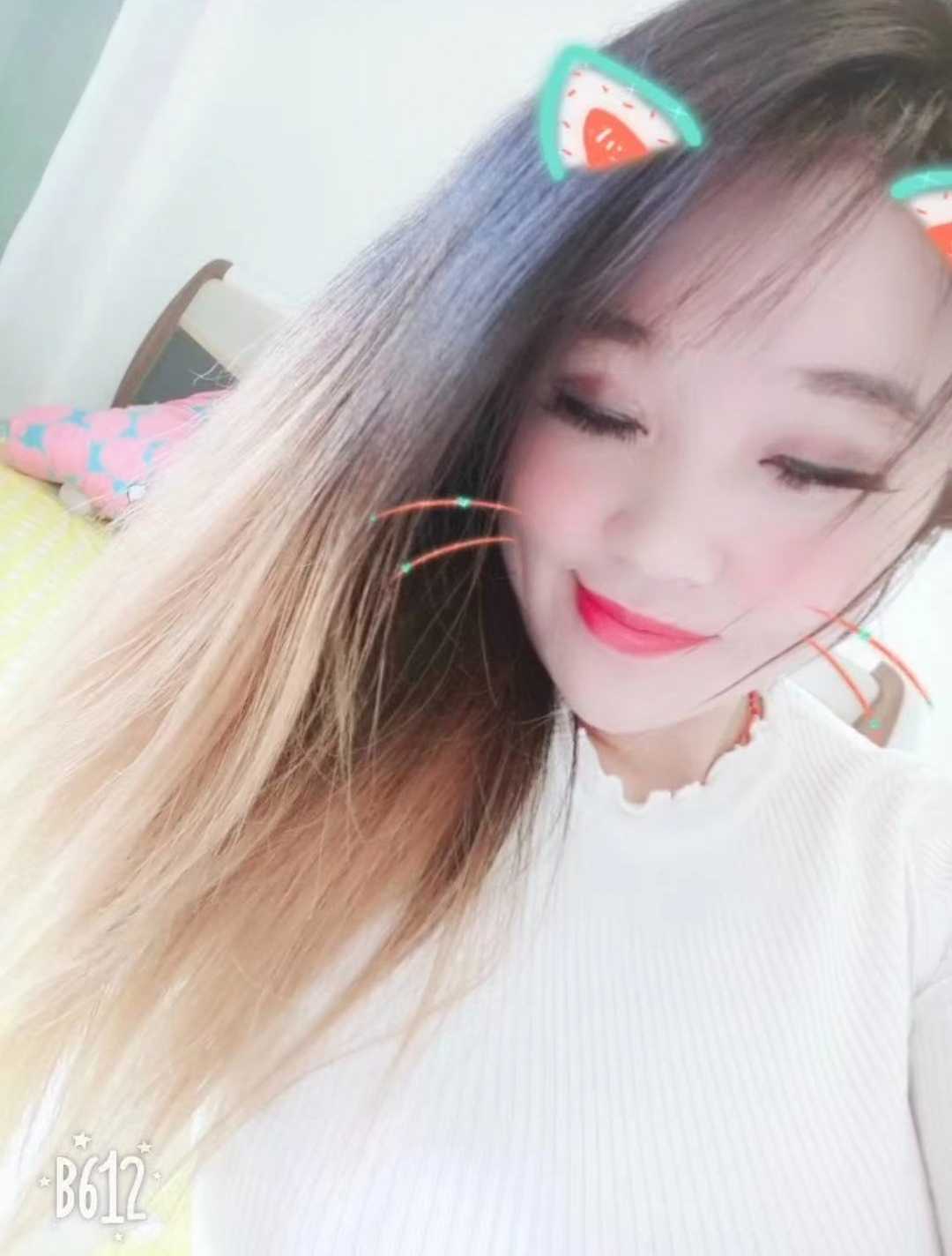 温柔少妇,蜜桃臀,胸非常大,个人兼职的性价比很高。