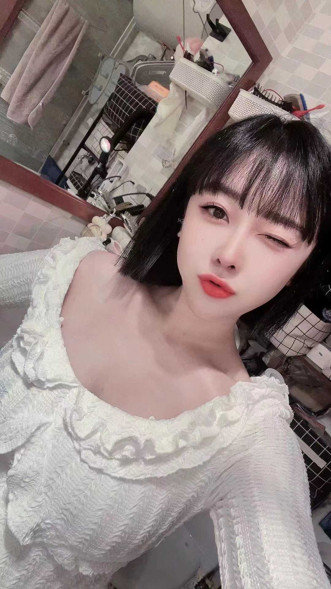 很Sao的一位小姐姐