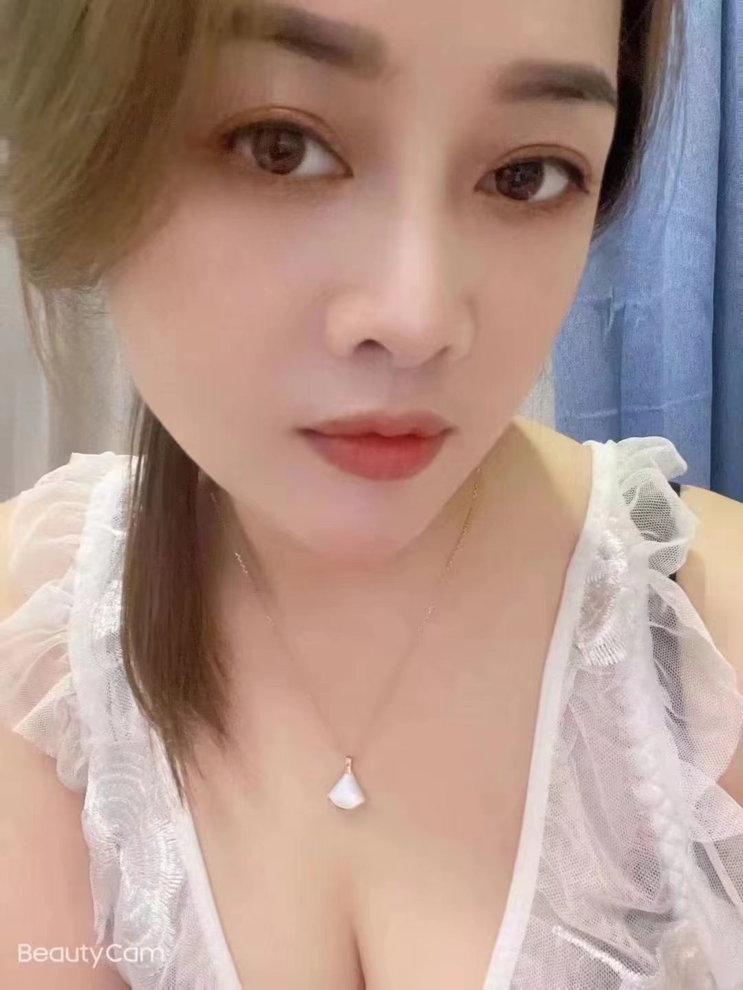 性感少妇枫韵紫秋