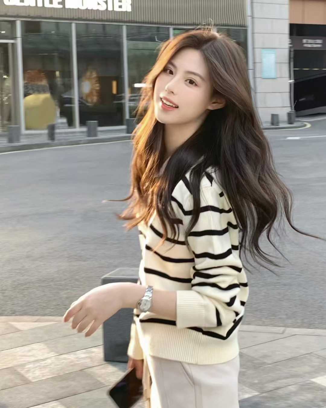 肤白貌美的美女姐姐