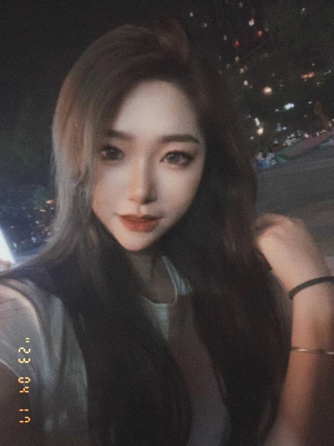 南门曼露小姐姐性感尤物