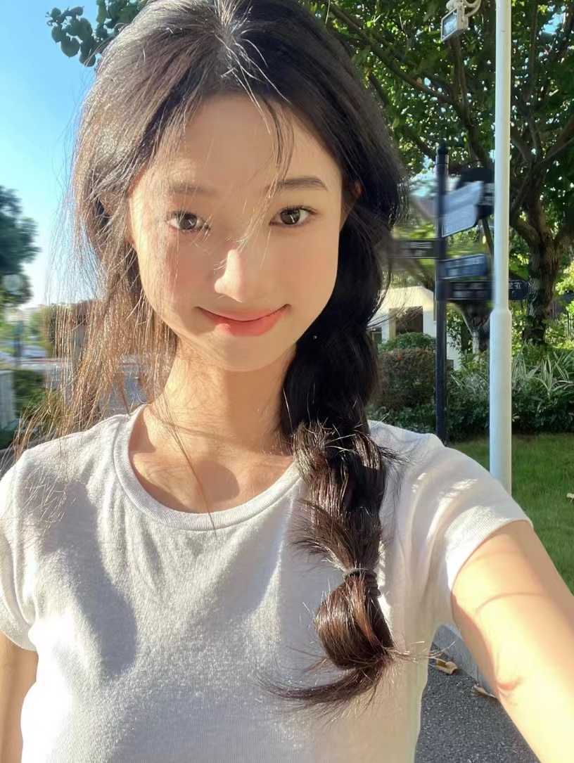 大胸小姐姐，又白又sao