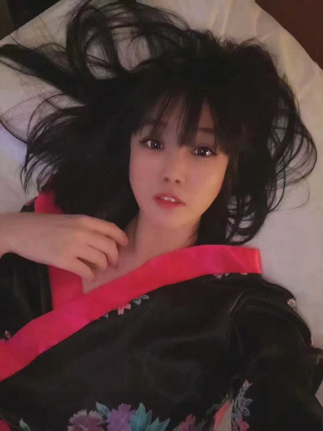 性感尤物开放型妹子