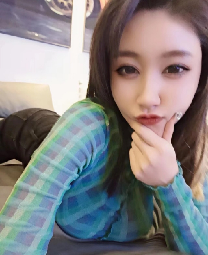 爆乳高颜值小姐姐