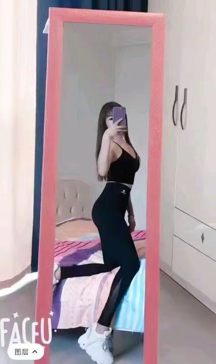 广和二街风情小姐姐