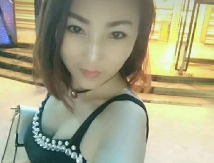 万城华府附近风情少妇