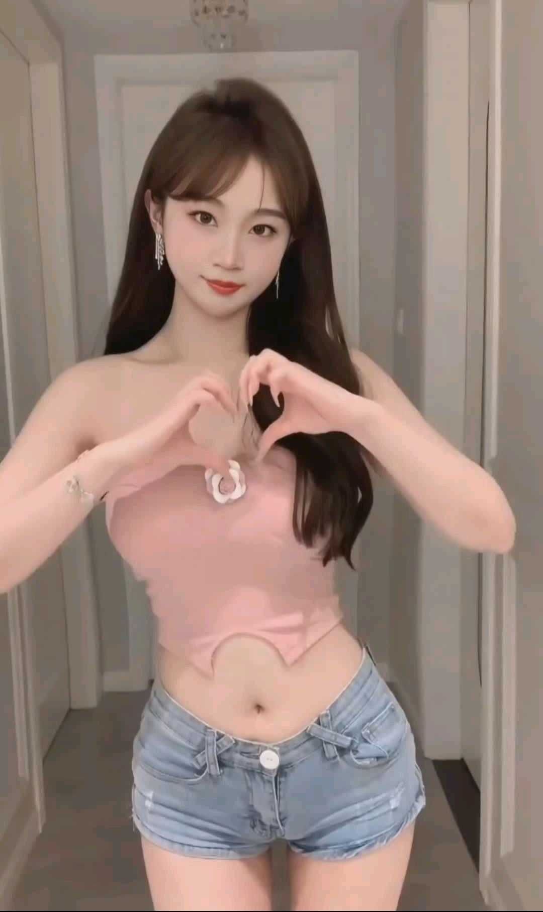 媛媛~上海闵行区