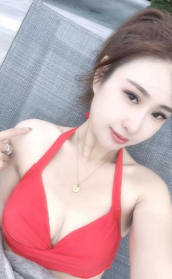 性感爆乳琪格格