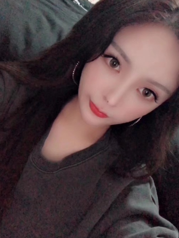 天河韵味小美女