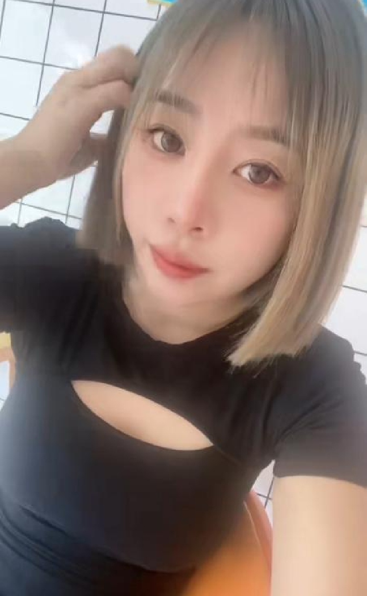 东北大奶子少妇