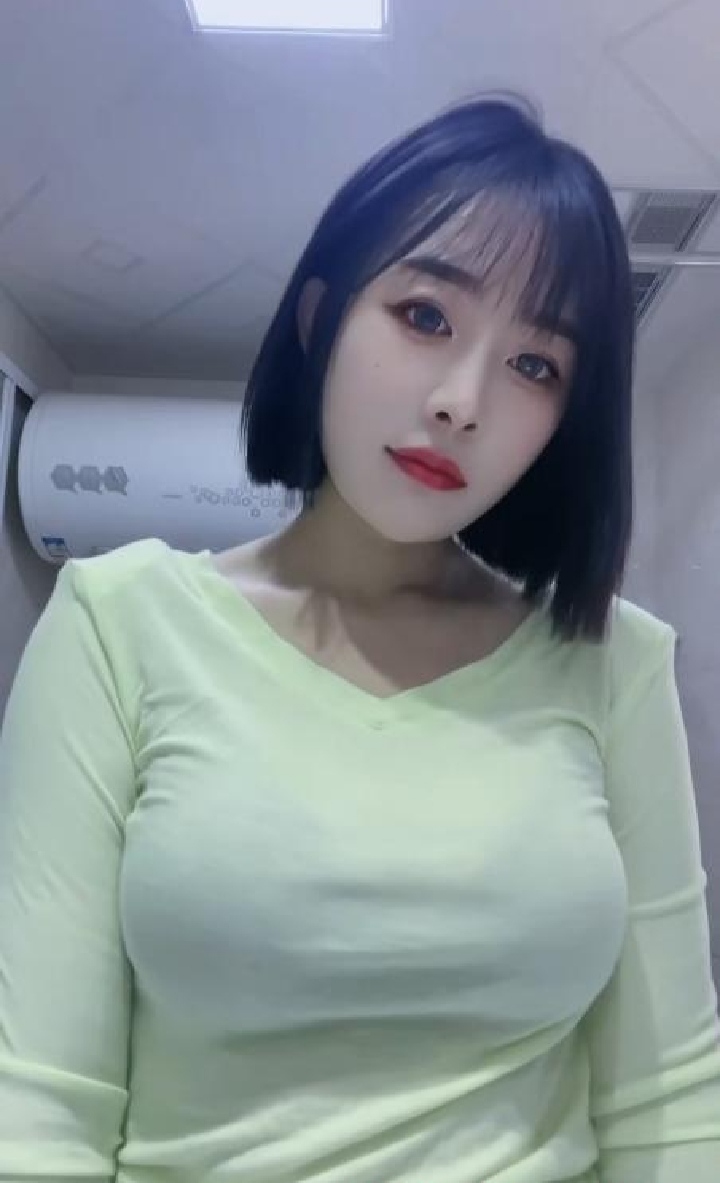 东北大奶子少妇