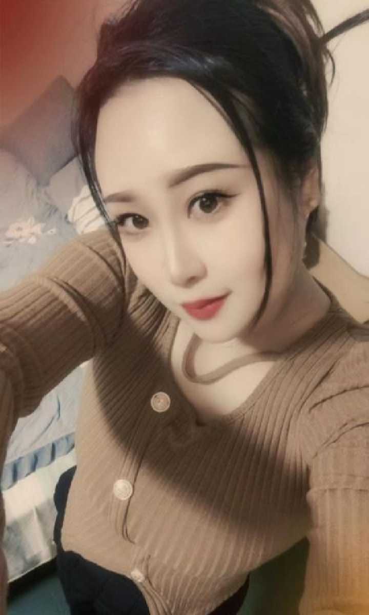 福田丰满大胸少妇