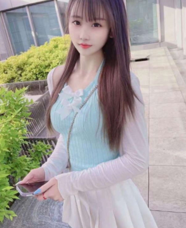 吴中性感火辣美妞小爱