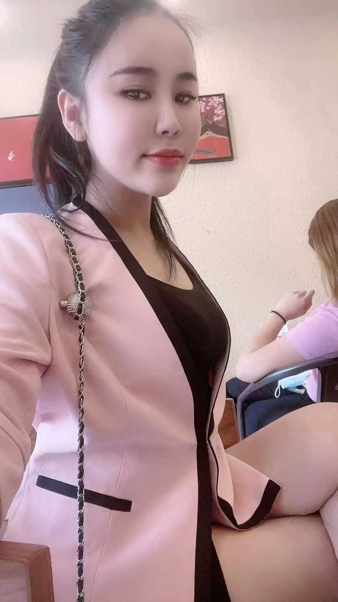 卸货首选的妹子