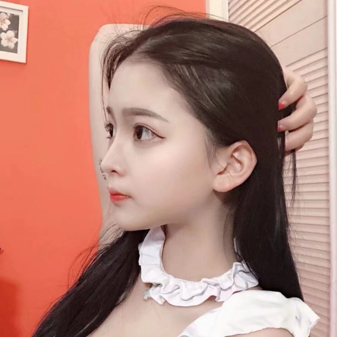 上城小妹，白嫩白嫩的