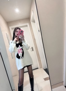 小巧玲珑兼职学生