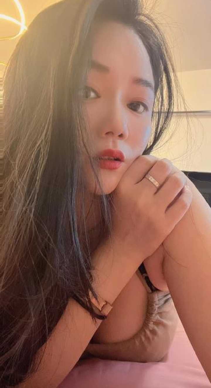 成华性感丰满小七