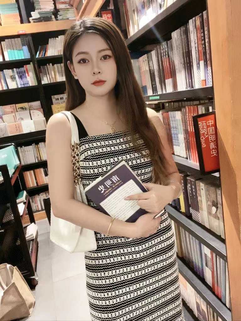 身材很性感的美女