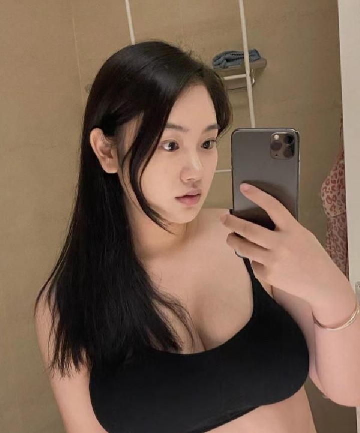 福永大奶妹子雅雅