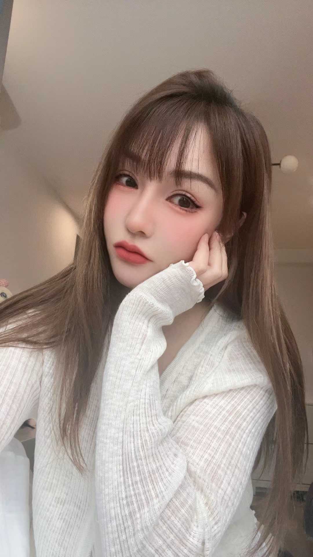 KH真的是一绝的妹子