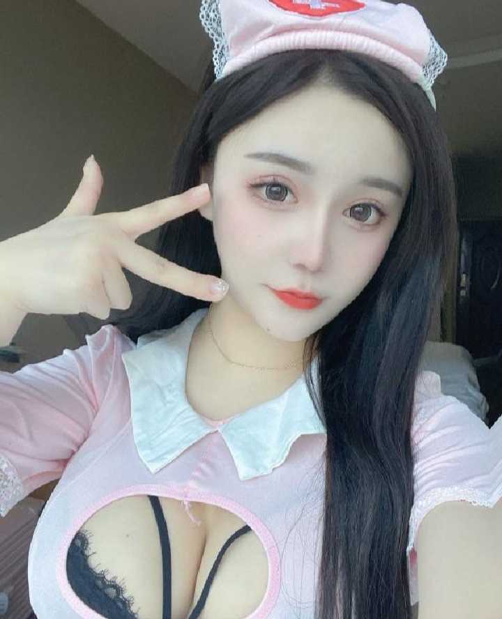 洪山性感尤物小桃子