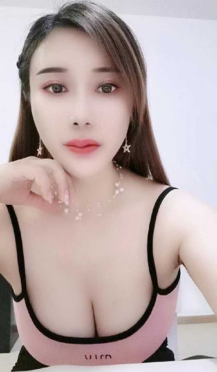 龙岗丰满大胸少妇