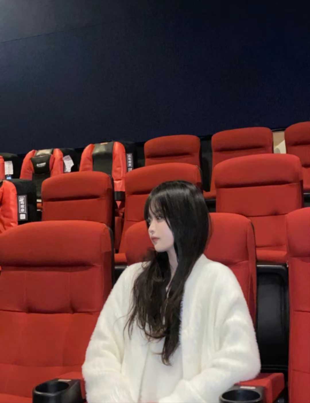 清纯小姐姐可以来聊