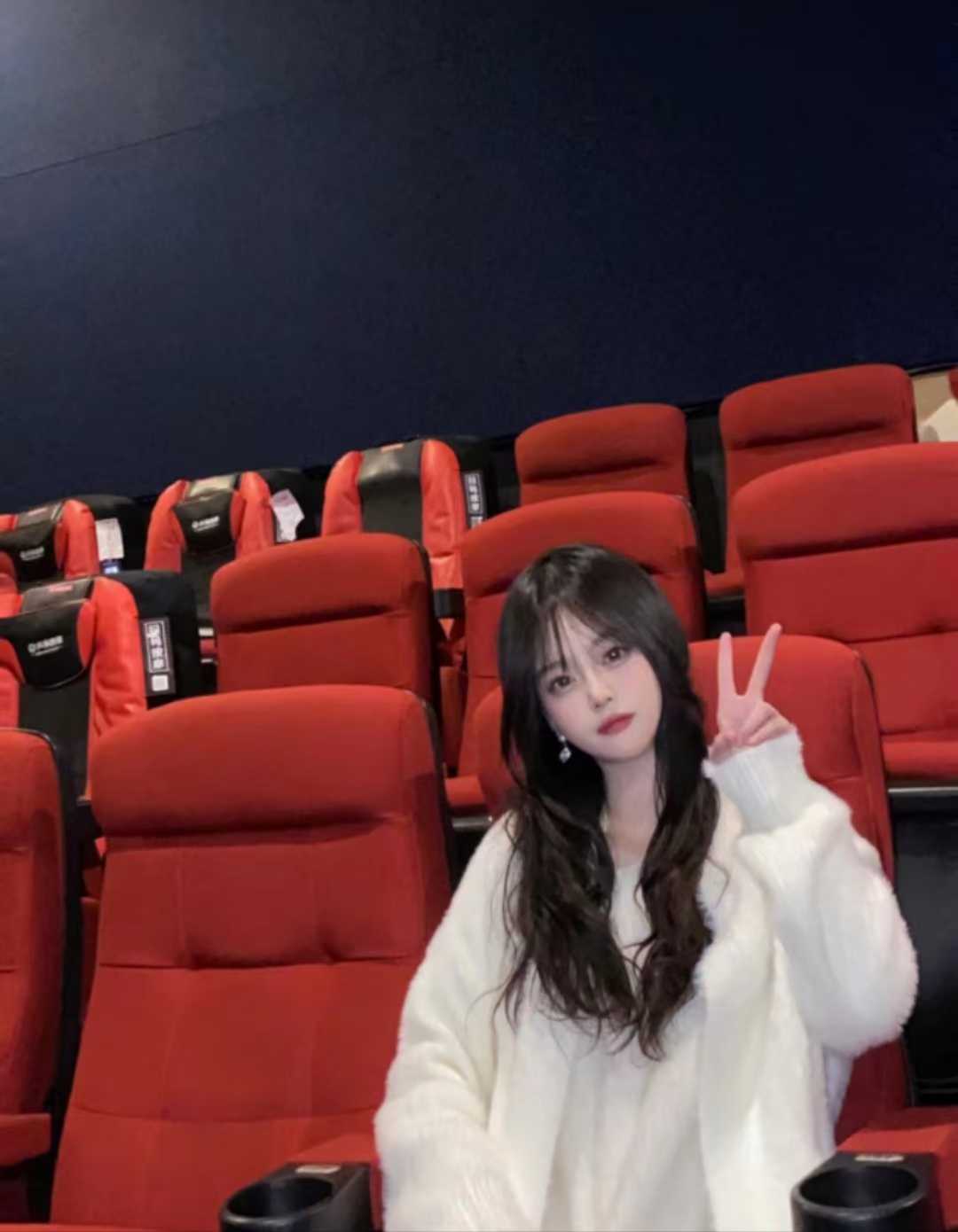 清纯小姐姐可以来聊