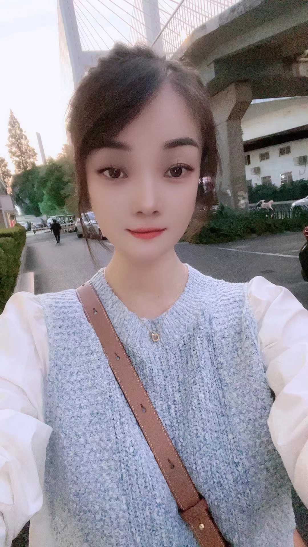 人热情价格不贵的妹子