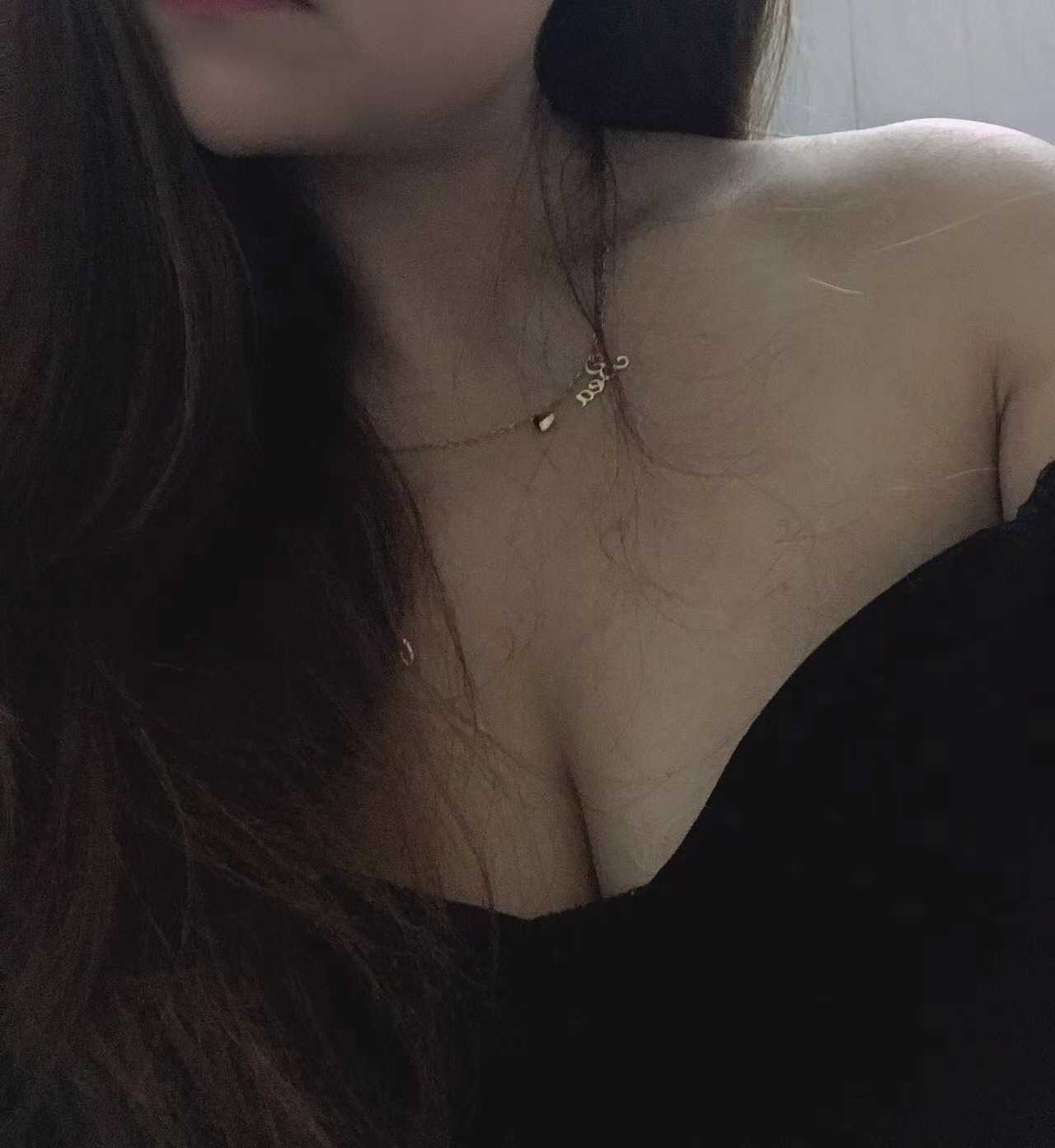 大胸的妹子真的爽