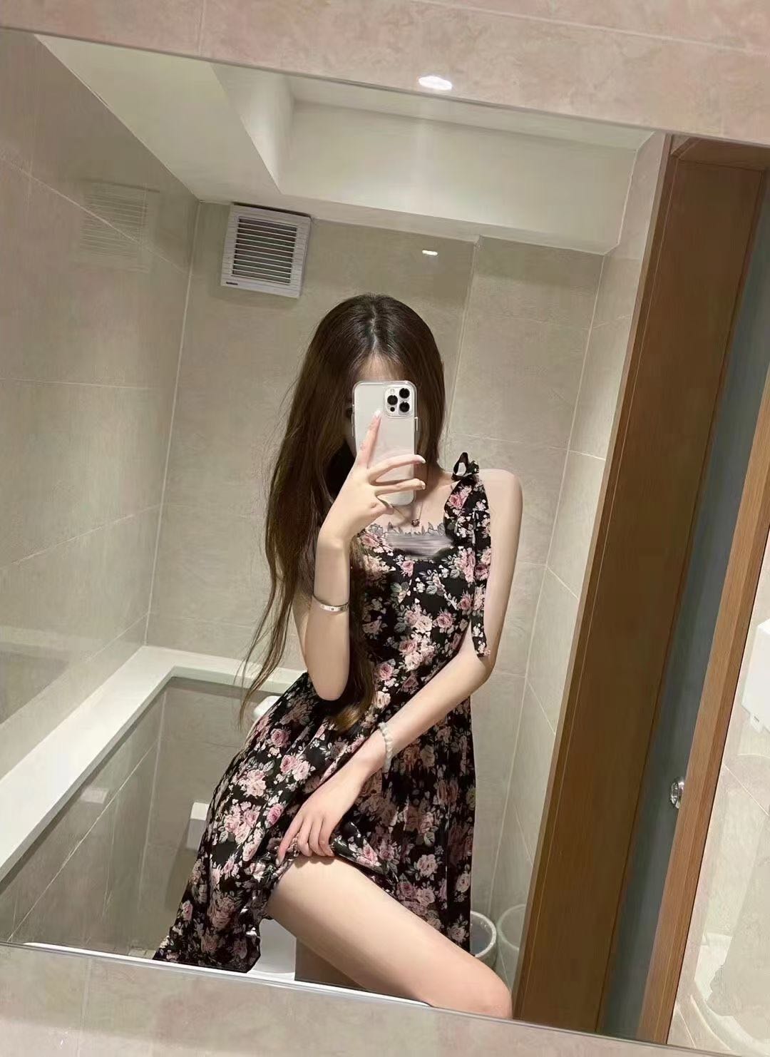 大长腿漂亮妹子