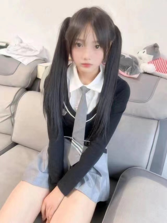 颜值不错身材很棒的妹子