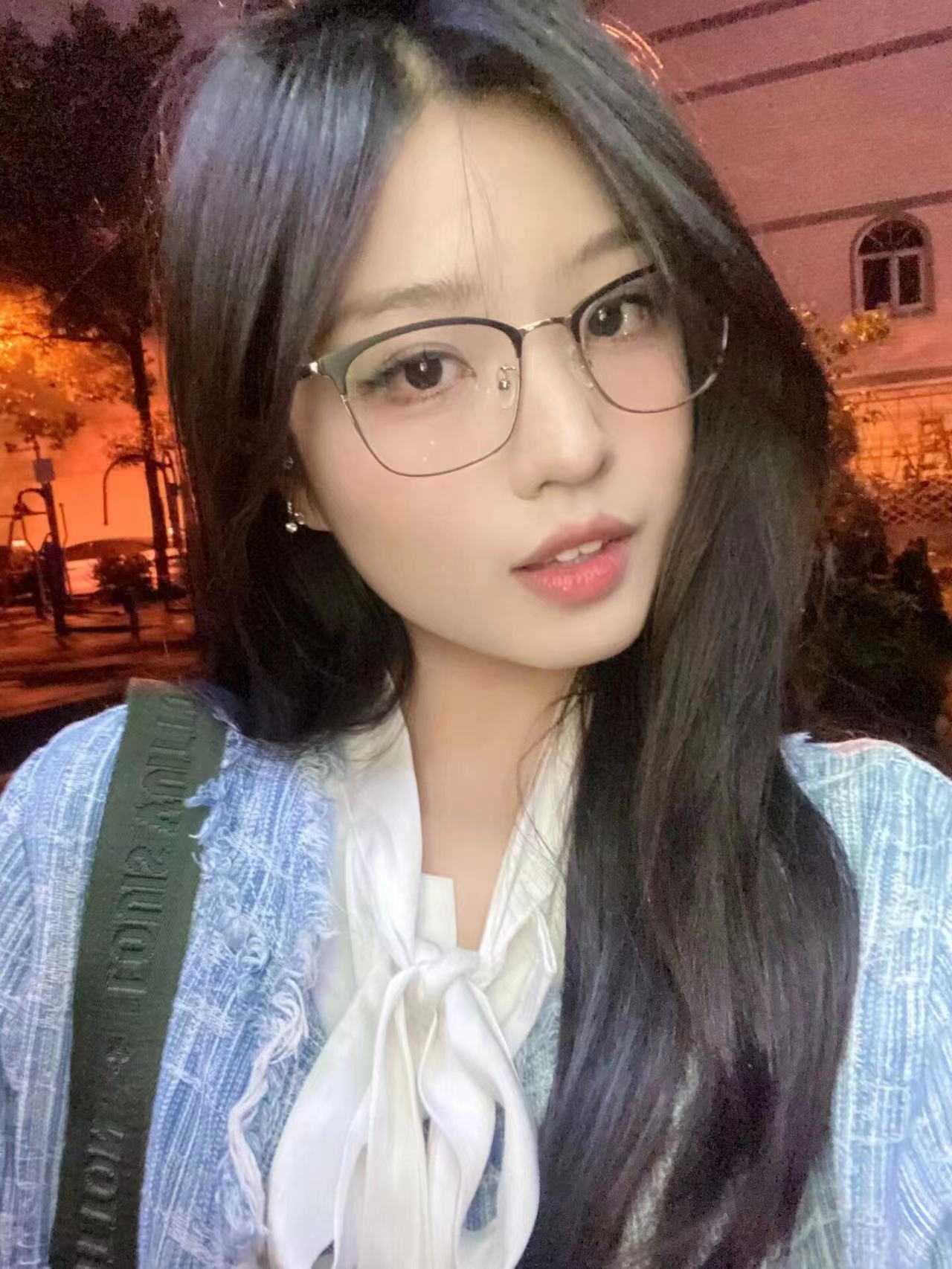 值得试试的妹子