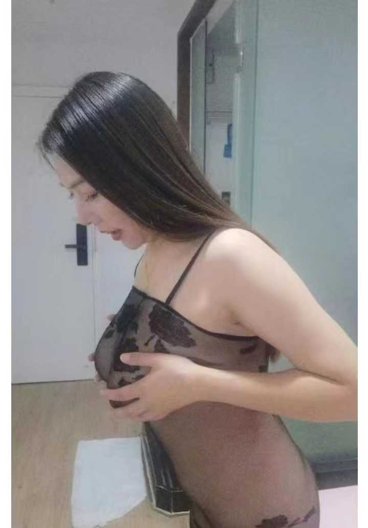 制服超级多的妹子