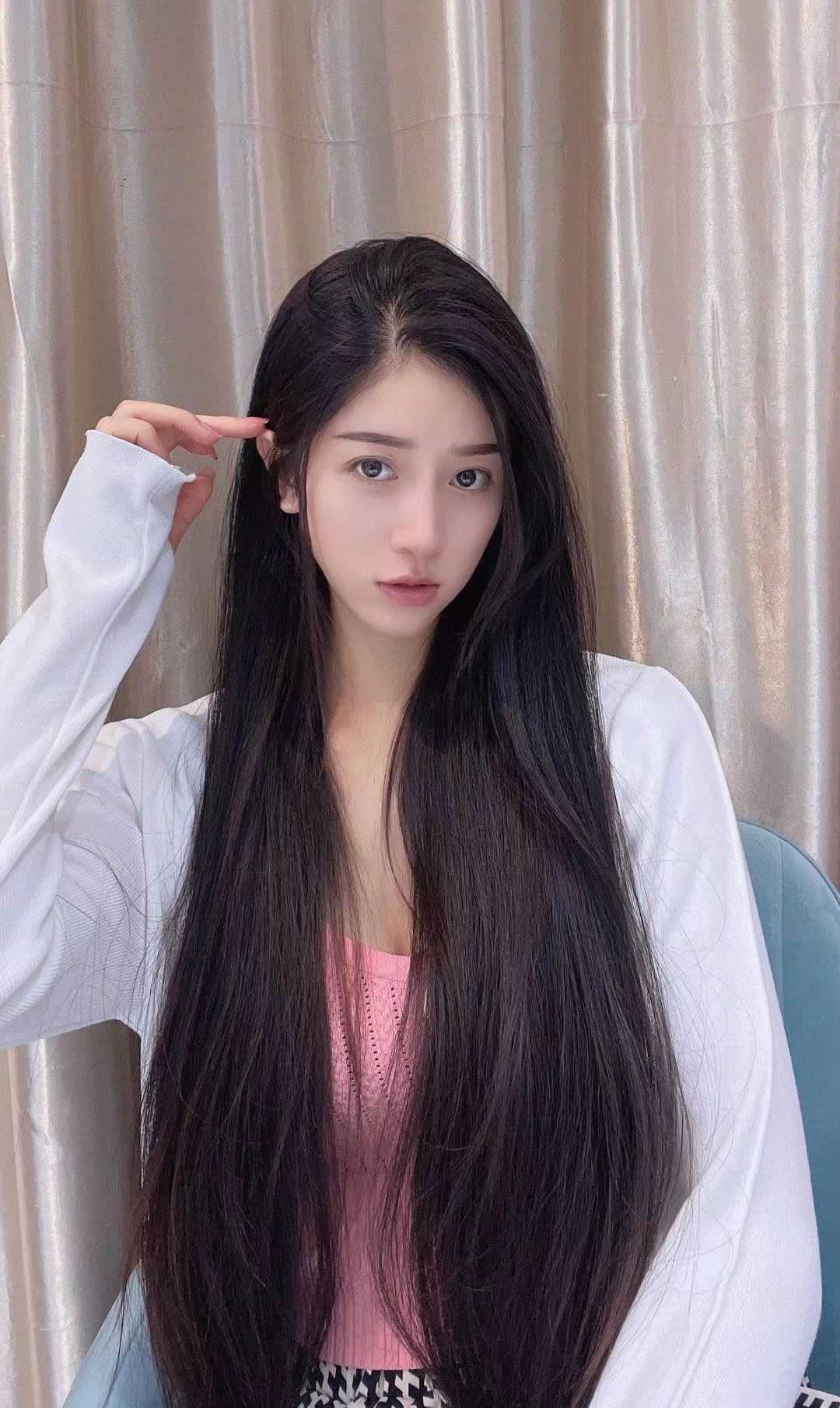 有颜值有身材的小姐姐