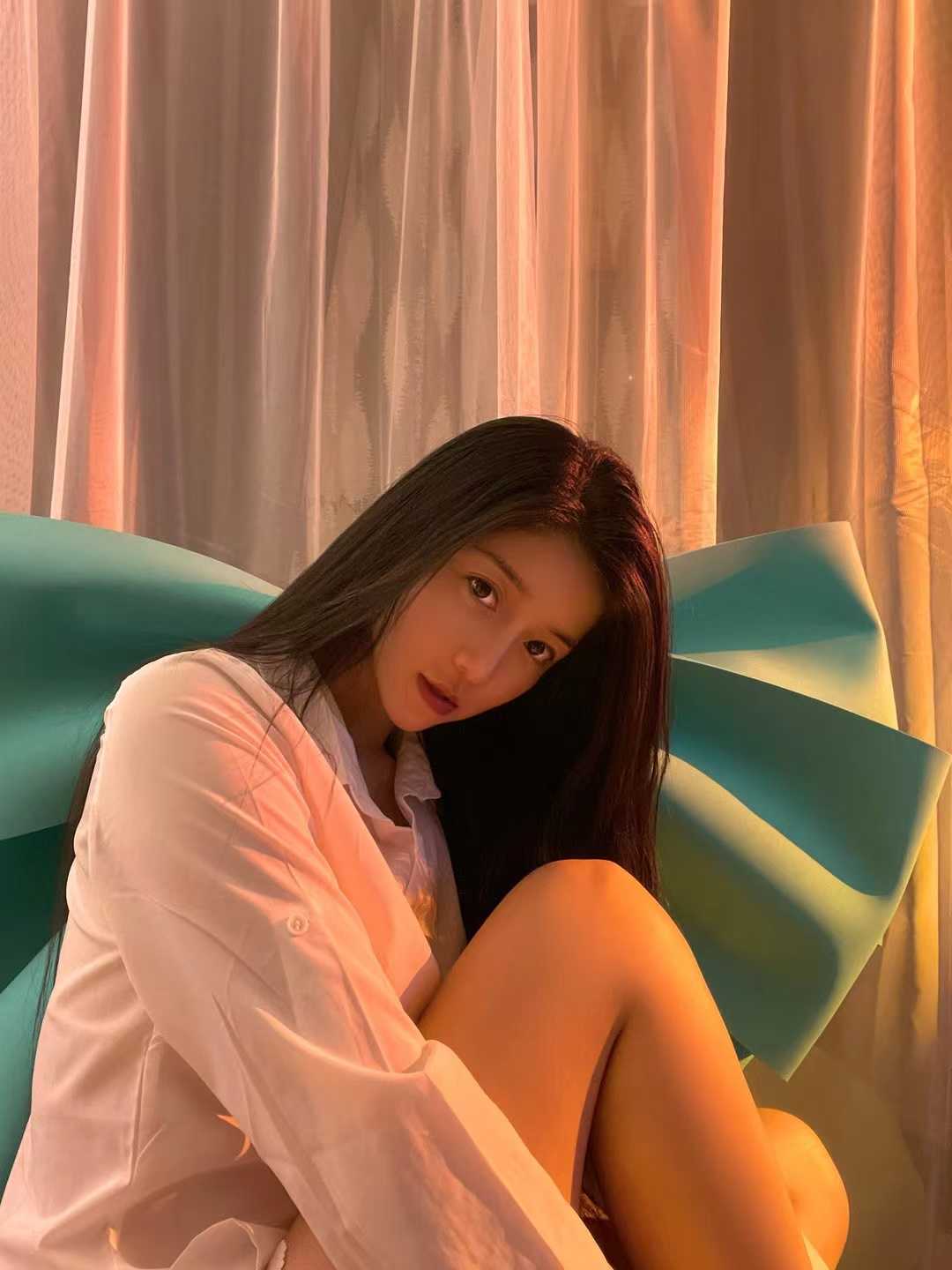 有颜值有身材的小姐姐